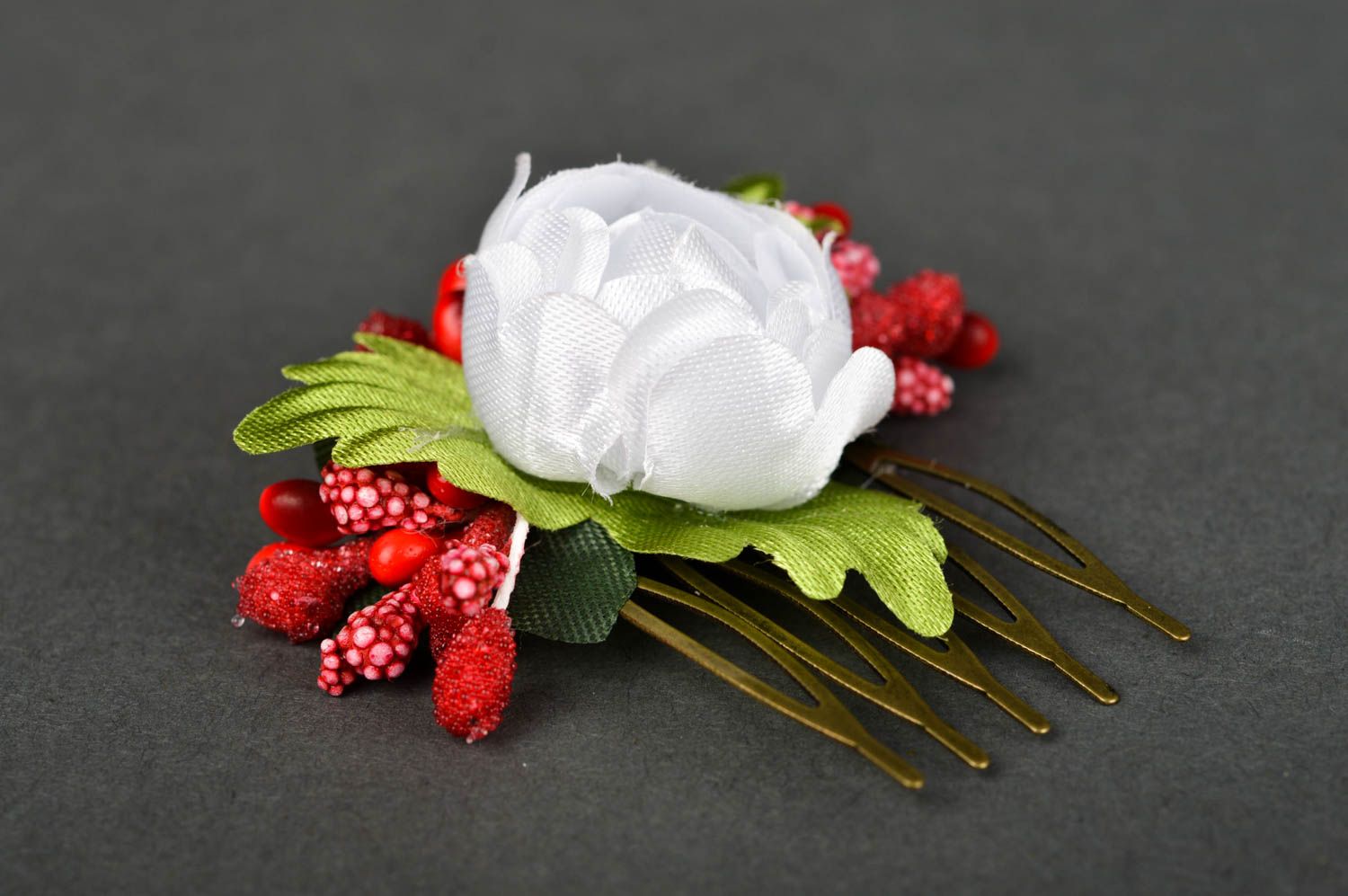 Peigne blanc fait main Accessoire cheveux fleur artificielle Cadeau femme photo 2