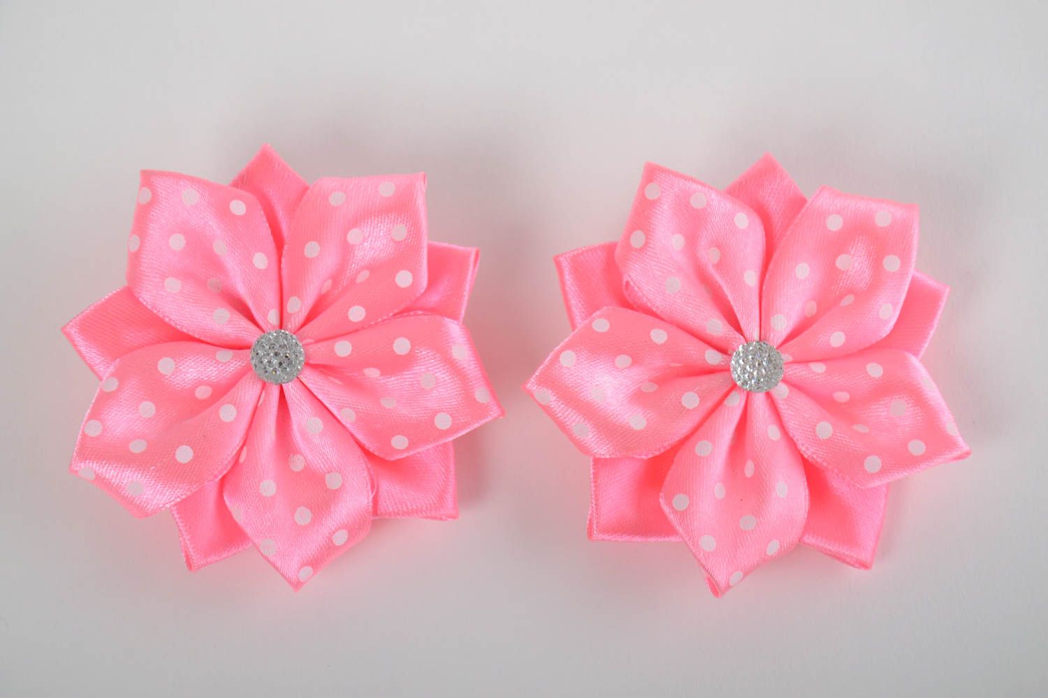 Beautiful children's handmade pink satin ribbon flower hair clips 2 pieces photo 2