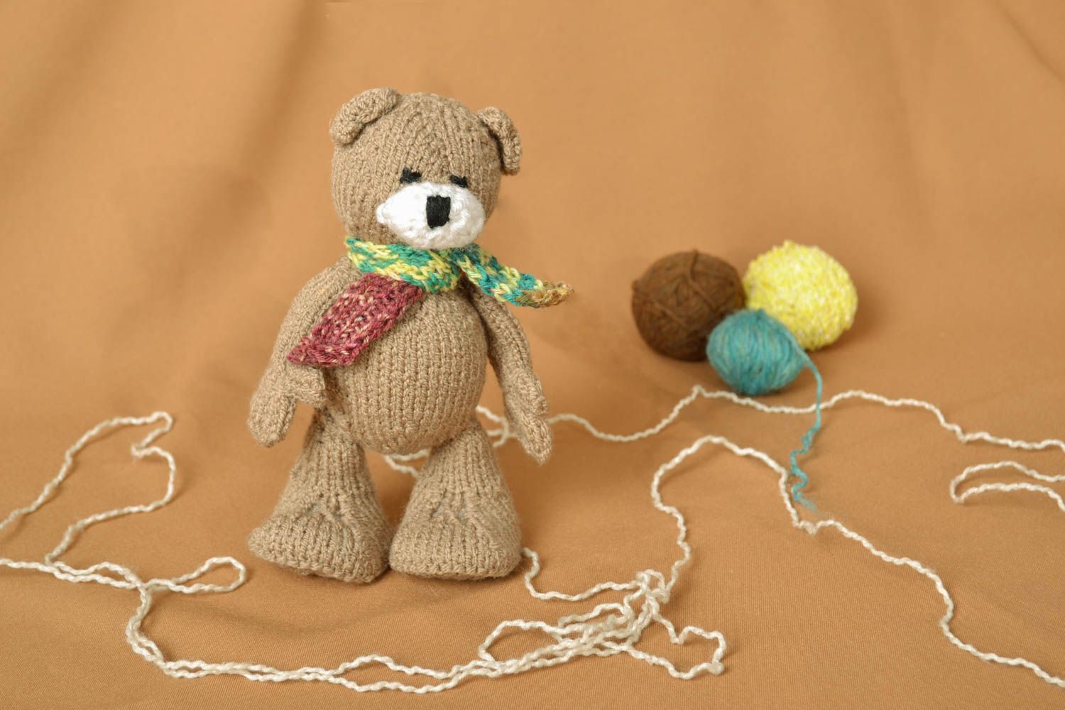 Crochet toy in the shape of brown bear photo 1