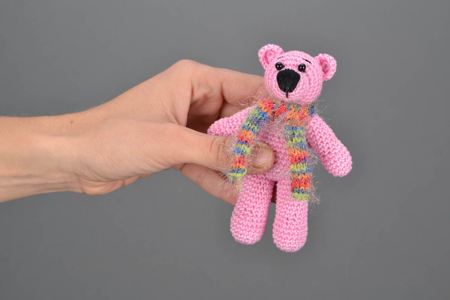 Crochet bear with a scarf photo 2