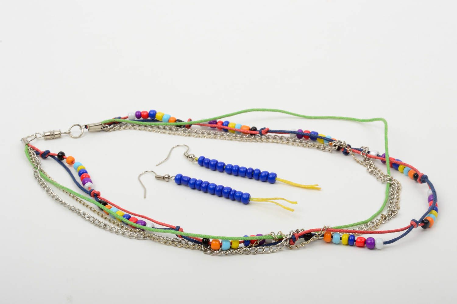 Conjunto de bisutería artesanal collar y pendientes de cuentas regalo para mujer foto 4