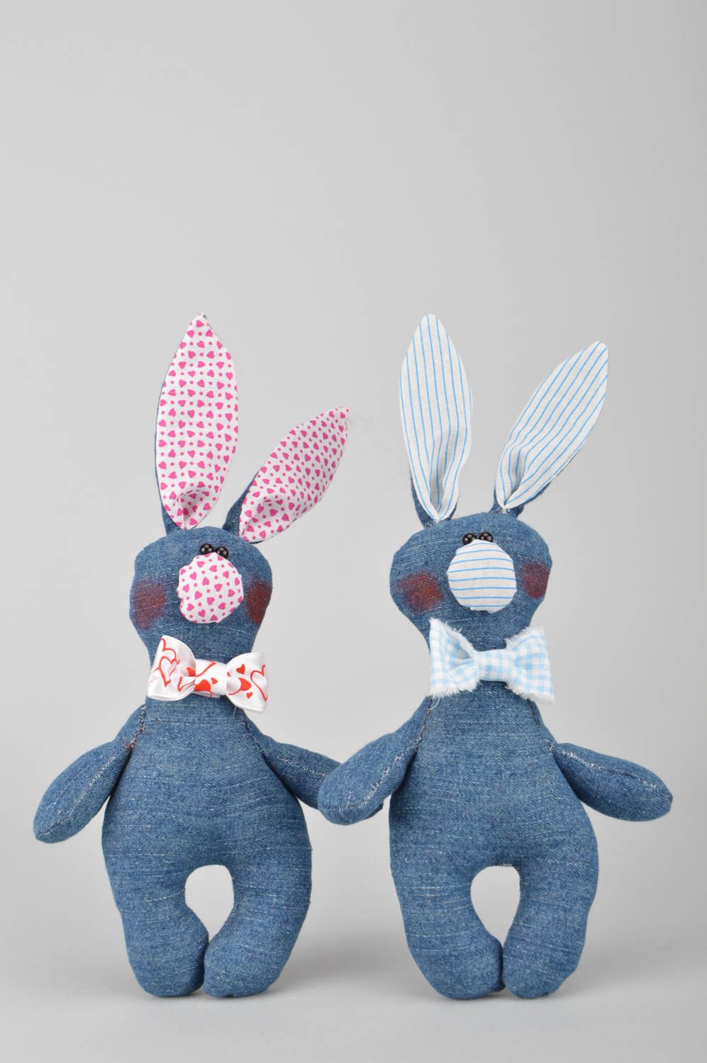 Мягкие игрушки зайцы комплект 2 шт ручная работа из ткани мальчик и девочка  фото 1
