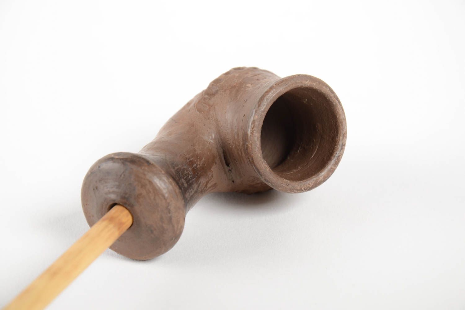 Красивая глиняная курительная трубка ручной работы авторского дизайна коричневая фото 4