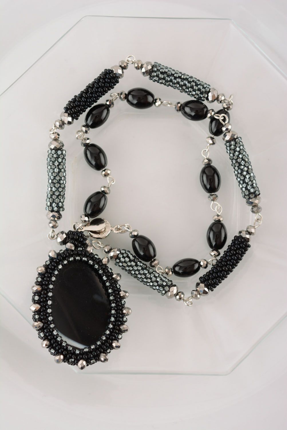 Collier avec agate et perles de rocaille tchèques  photo 1