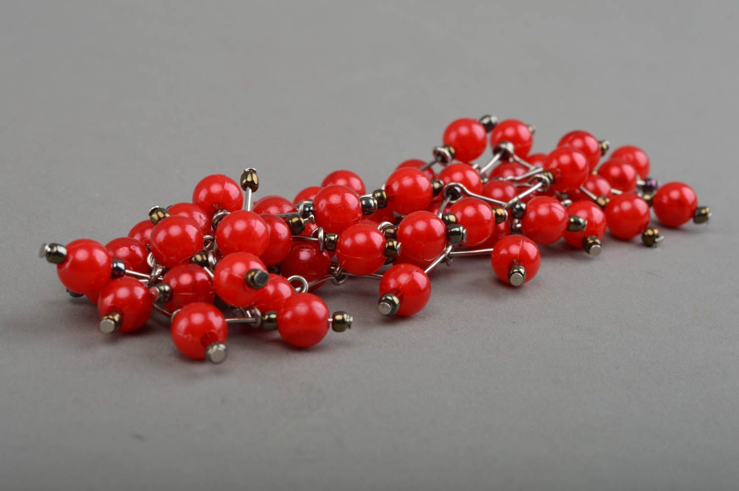 Schönes feines rotes ethnisches handgemachtes Armband aus Glasperlen für Frauen foto 4