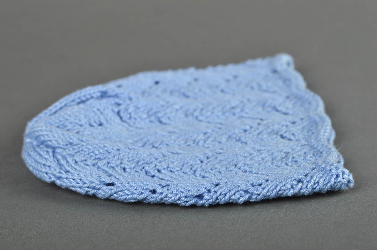 Bonnet chaud fait main Chapeau tricot au crochet bleu design Vêtement enfant photo 3