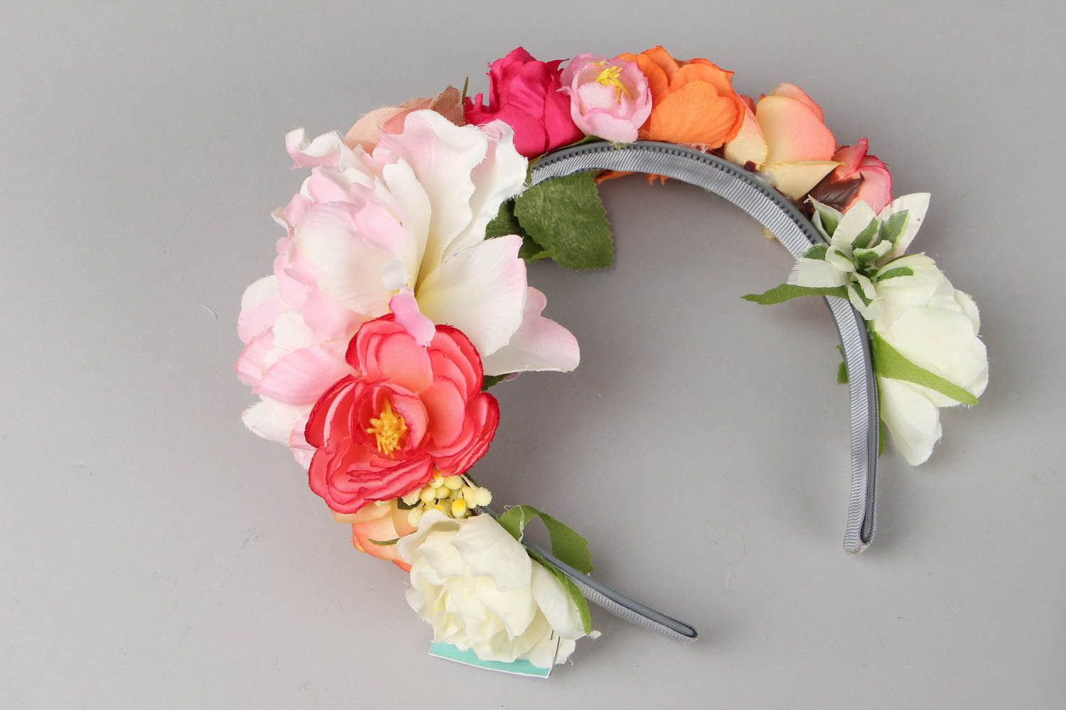 Serre-tête décoré de fleurs en tissu multicolores photo 3