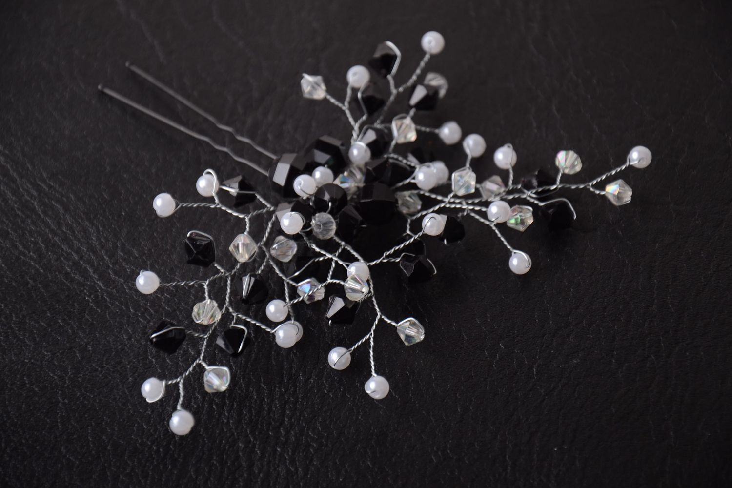 Schwarz weiße Haarnadel mit Perlen handgemachter Schmuck Haar Accessoire  foto 1