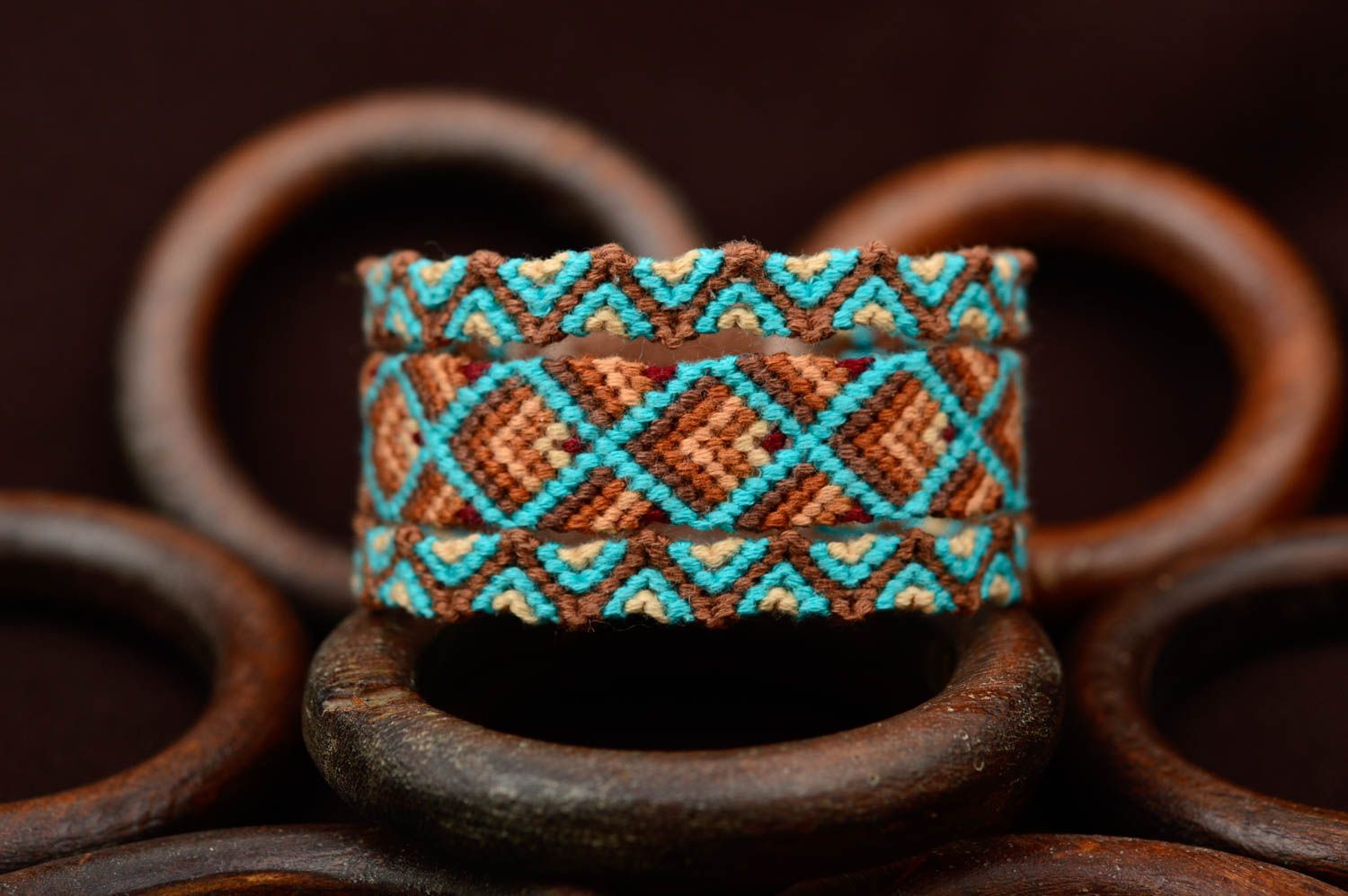 Handmade woven bracelet stylish macrame friendship bracelet present for women photo 1