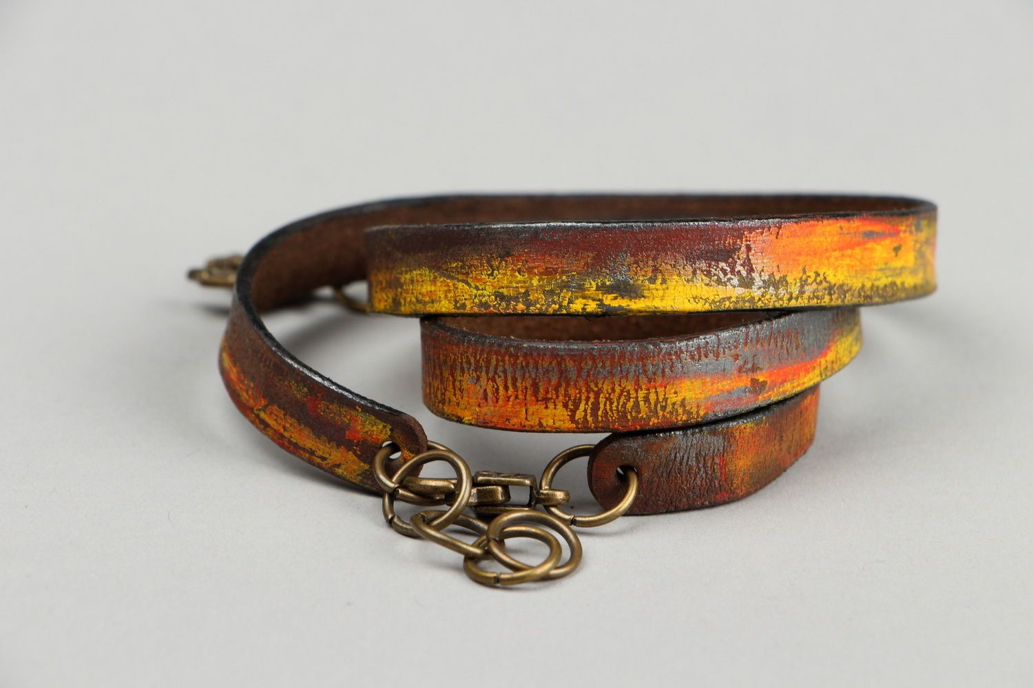 Bracelet en cuir avec pendentif en forme de chauve-souris photo 4
