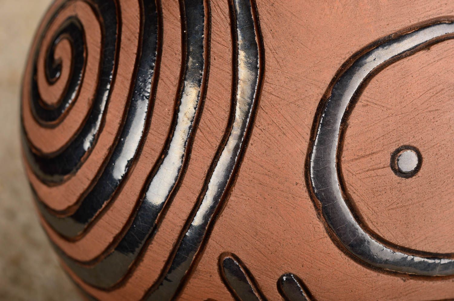 Jarro de cerámica hecho a mano utensilio de cocina elemento decorativo foto 4