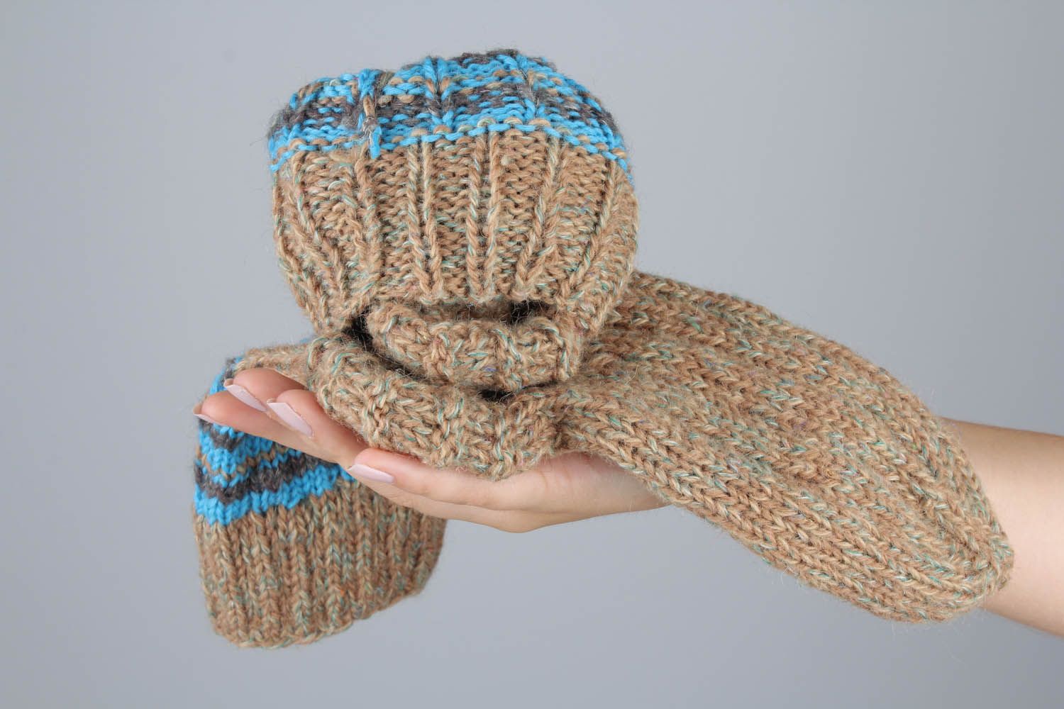 Meias quentes com listras azuis tricotadas de lã à mão roupas de mulher artesanais foto 5