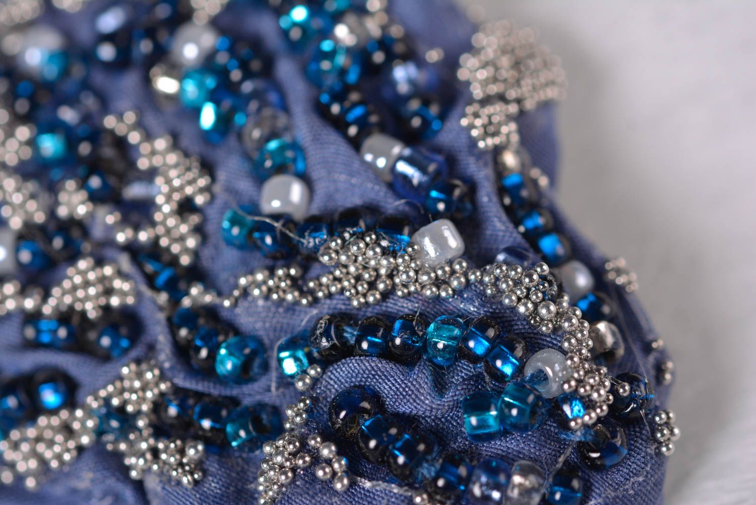 Broche nuage bleue Bijou fait main design original Accessoire femme cuir photo 2