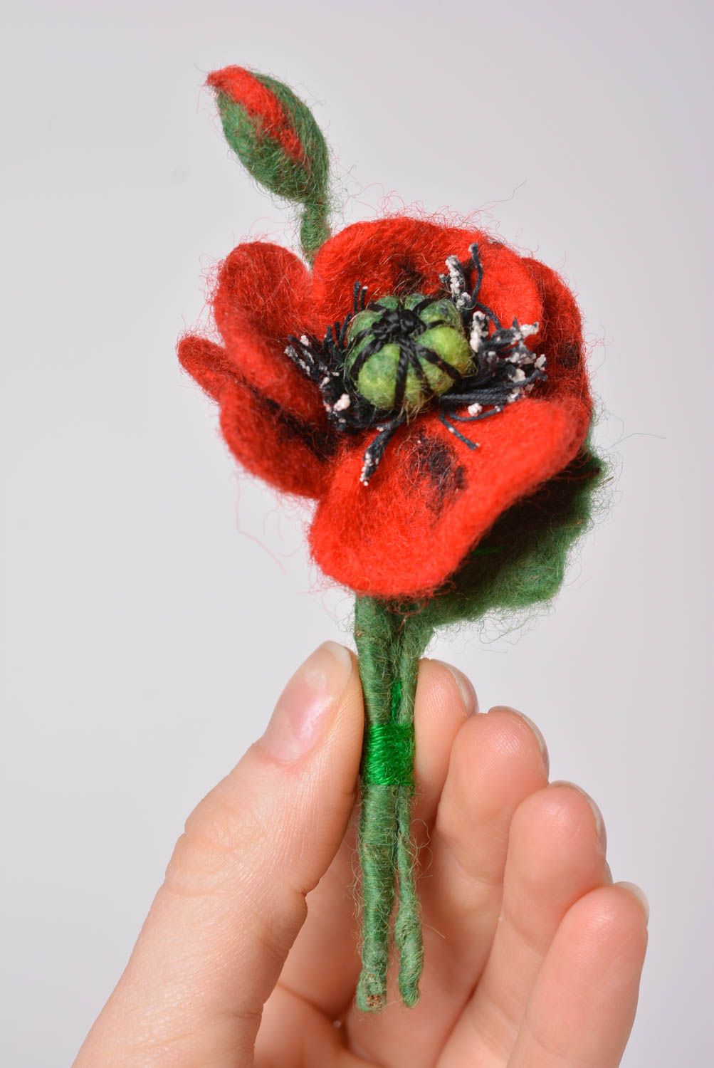 Handmade woolen brooch red poppy brooch stylish elegant brooch cute jewelry photo 3