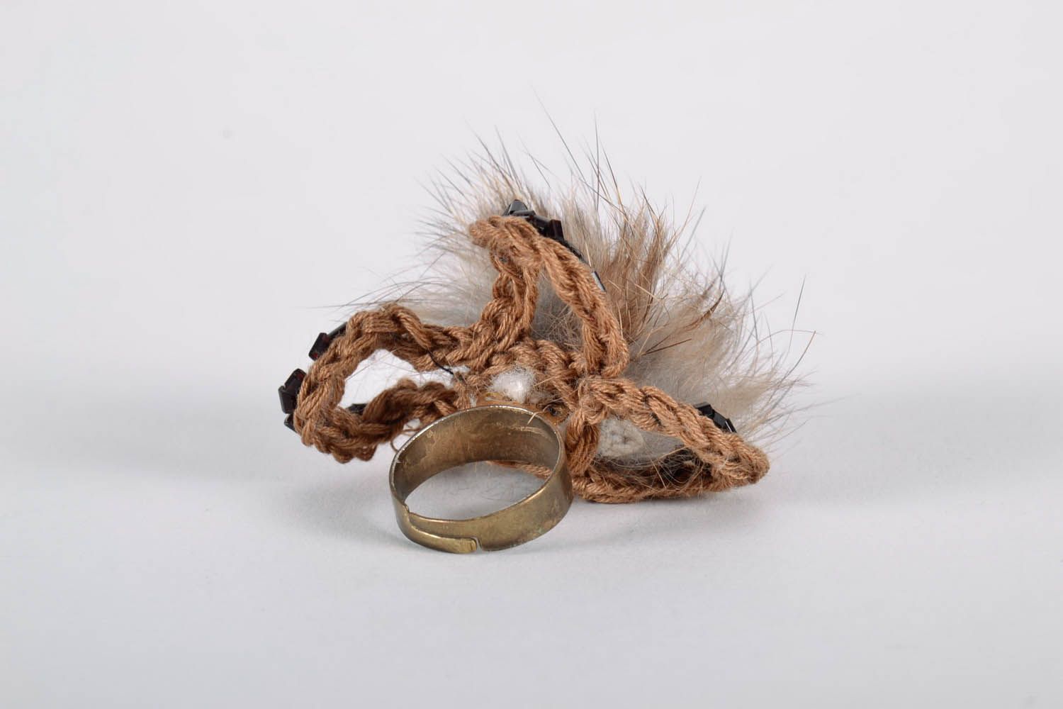 Ring with fur photo 3