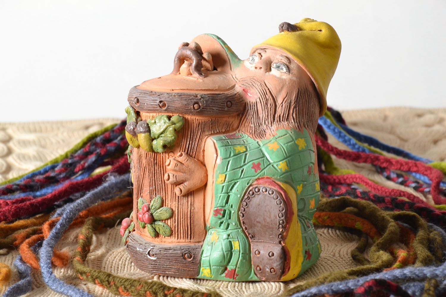 Ceramic money box in the shape of the wizard photo 1
