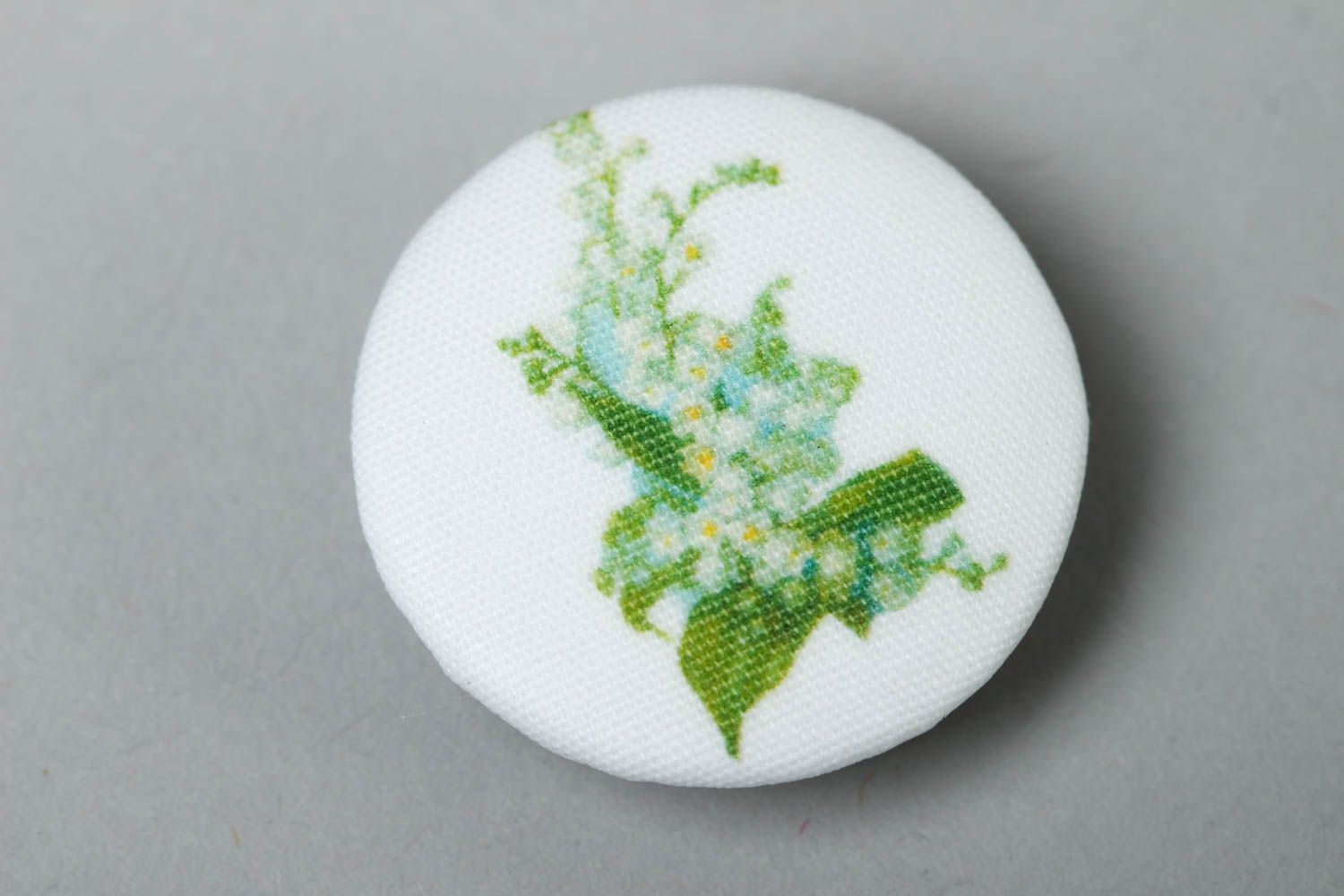 Beautiful handmade plastic button designer fabric button with print gift ideas photo 3
