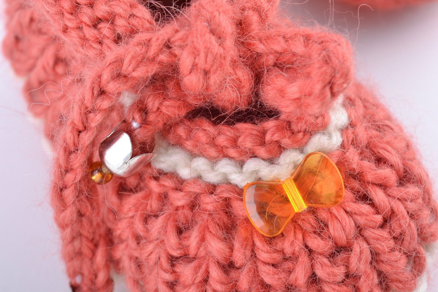 Розовые вязаные пинетки теплые ручной работы для девочки фото 3