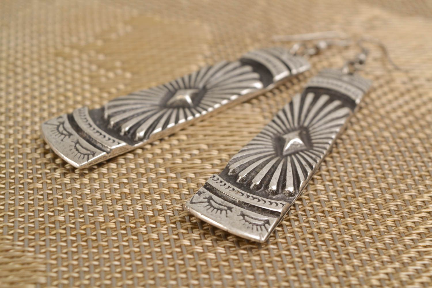 Handmade designer metal earrings photo 1