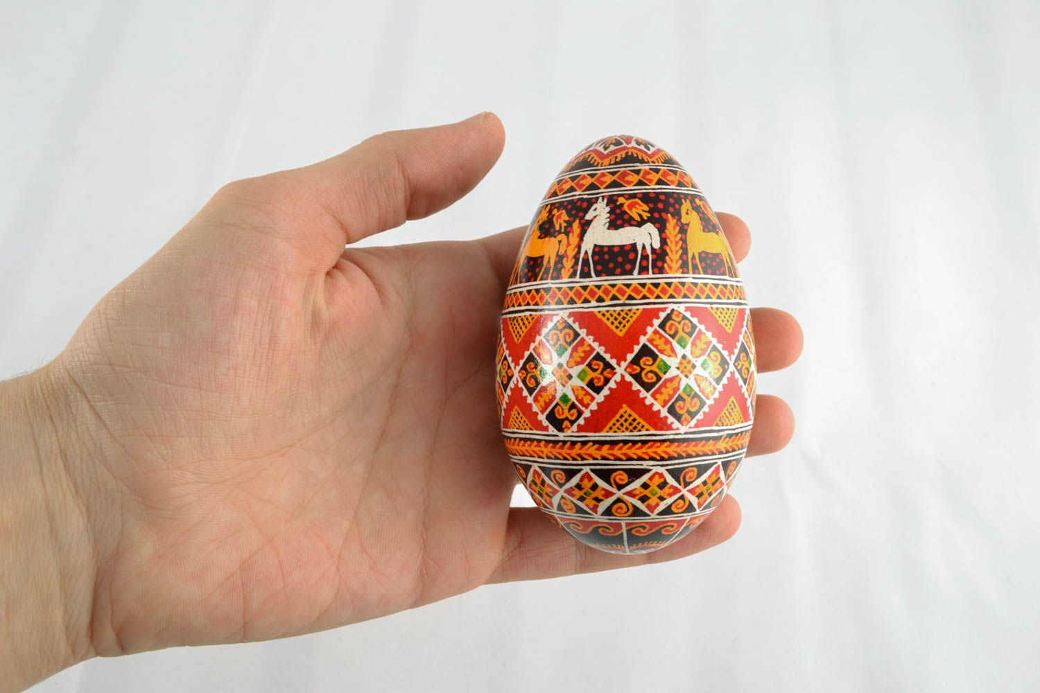 Oeuf de Pâques décoratif fait main peint avec ornement original souvenir photo 4