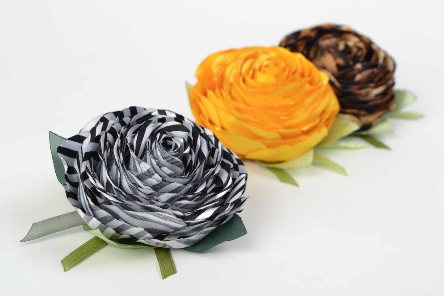 Set of multi-colored satin flower brooches hair clips 3 pieces photo 4