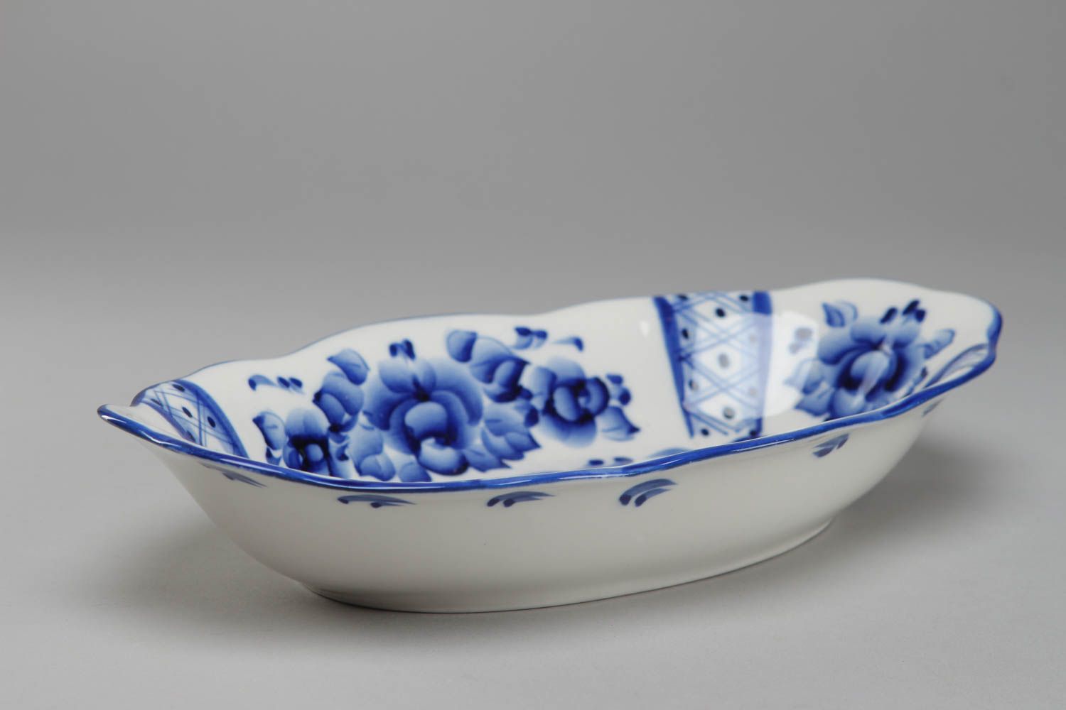 Porcelain dish with white and blue Gzhel painting  photo 1