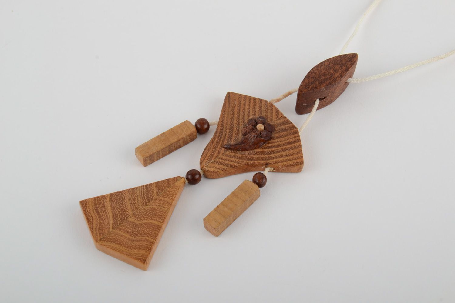 Geometric handmade carved wooden and tinted neck pendant for women  photo 3