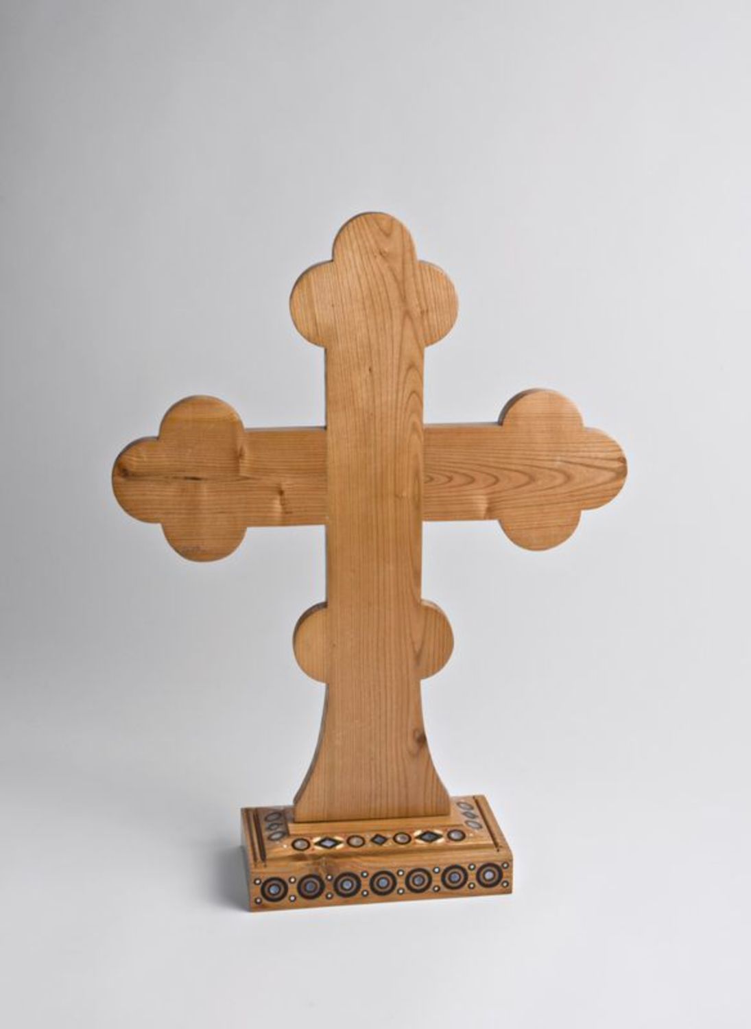 Настольный деревянный крест фото 3