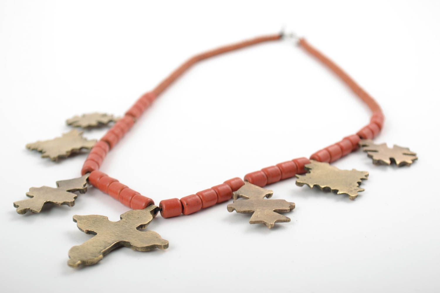 Collar hecho a mano de corales con cruces de bronce hermoso original foto 4