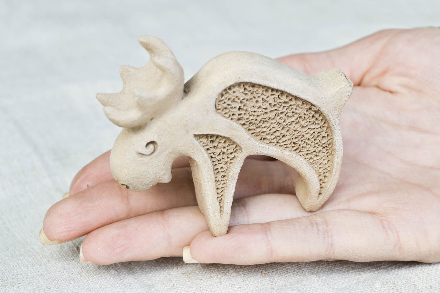 Керамическая свистулька ручной работы лось глиняная игрушка свистулька из глины фото 2