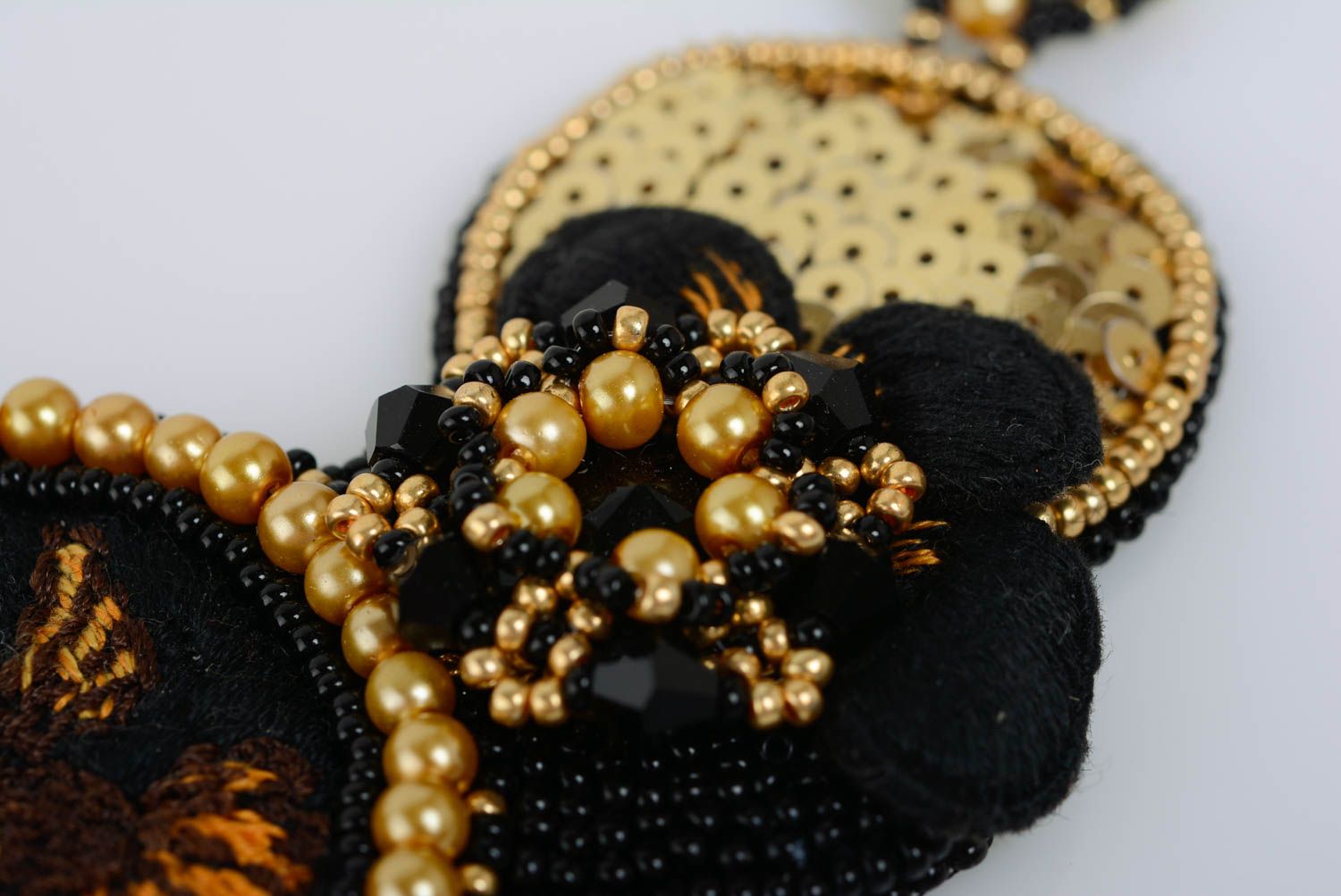 Handmade dark designer evening beaded embroidered necklace on chain with sequins photo 5