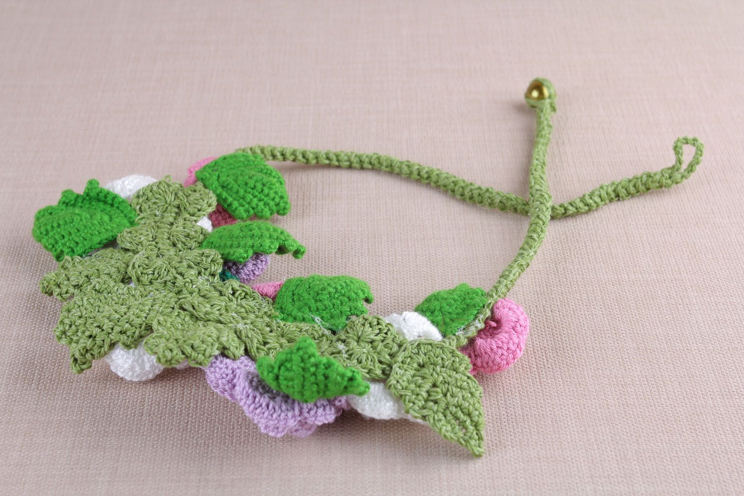 Hand knitted necklace Flowers photo 3