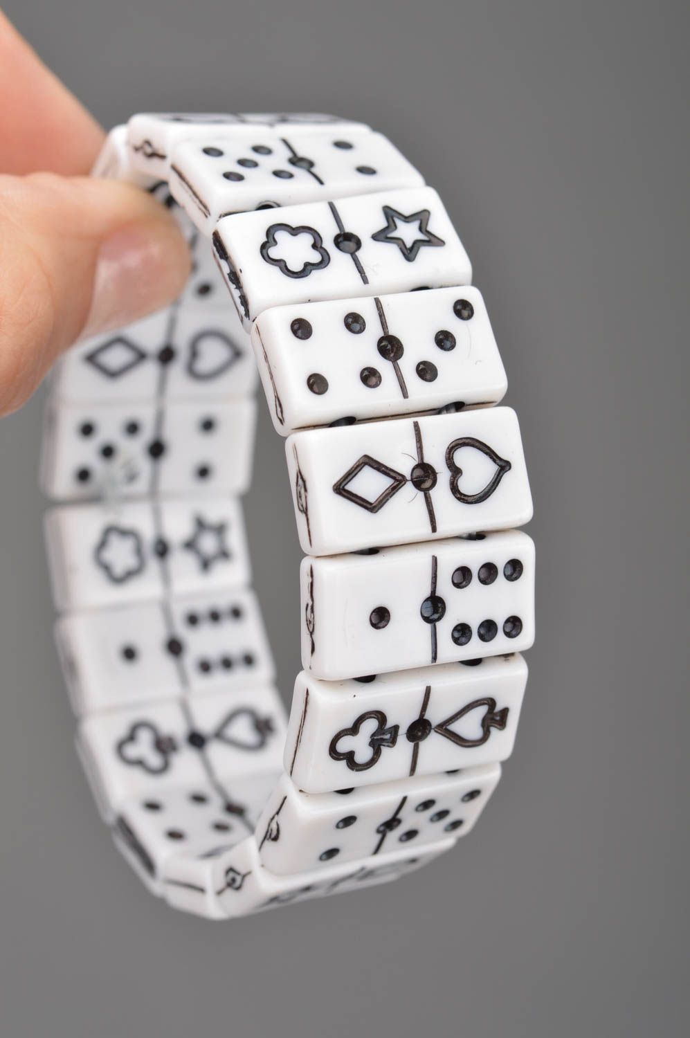 Black and white bracelet made of flat beads in shape of dominoes counters photo 3