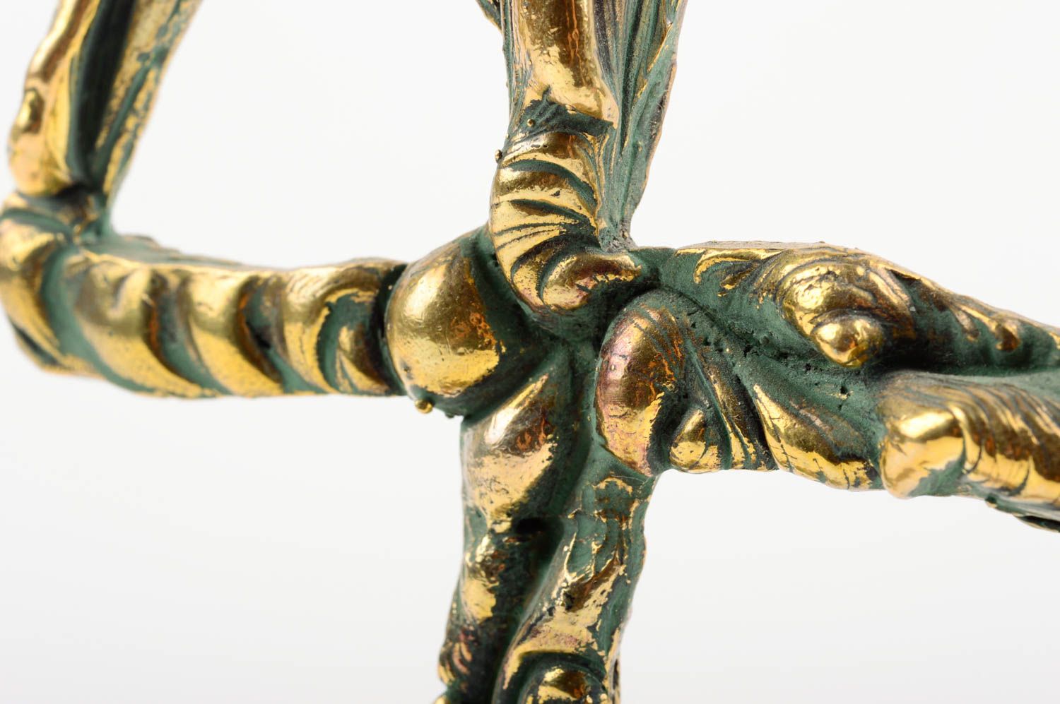 Unusual handcrafted brass figurine sculpture art modern living room ideas photo 5