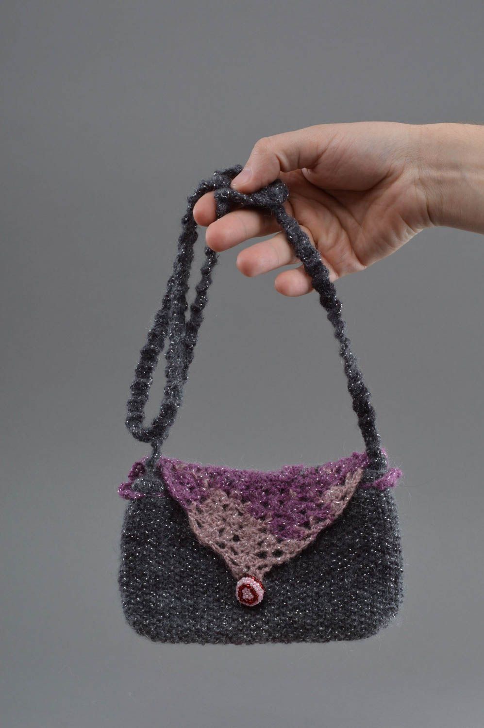 Borsa bella a maglia fatta a mano accessorio vivace e originale da donna foto 4