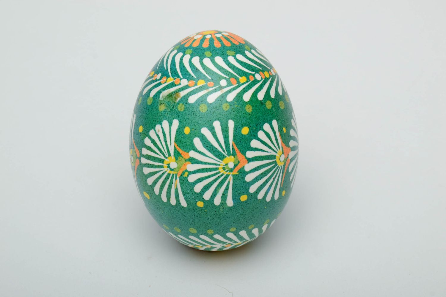Handmade Easter egg painted in Lemkiv style photo 2