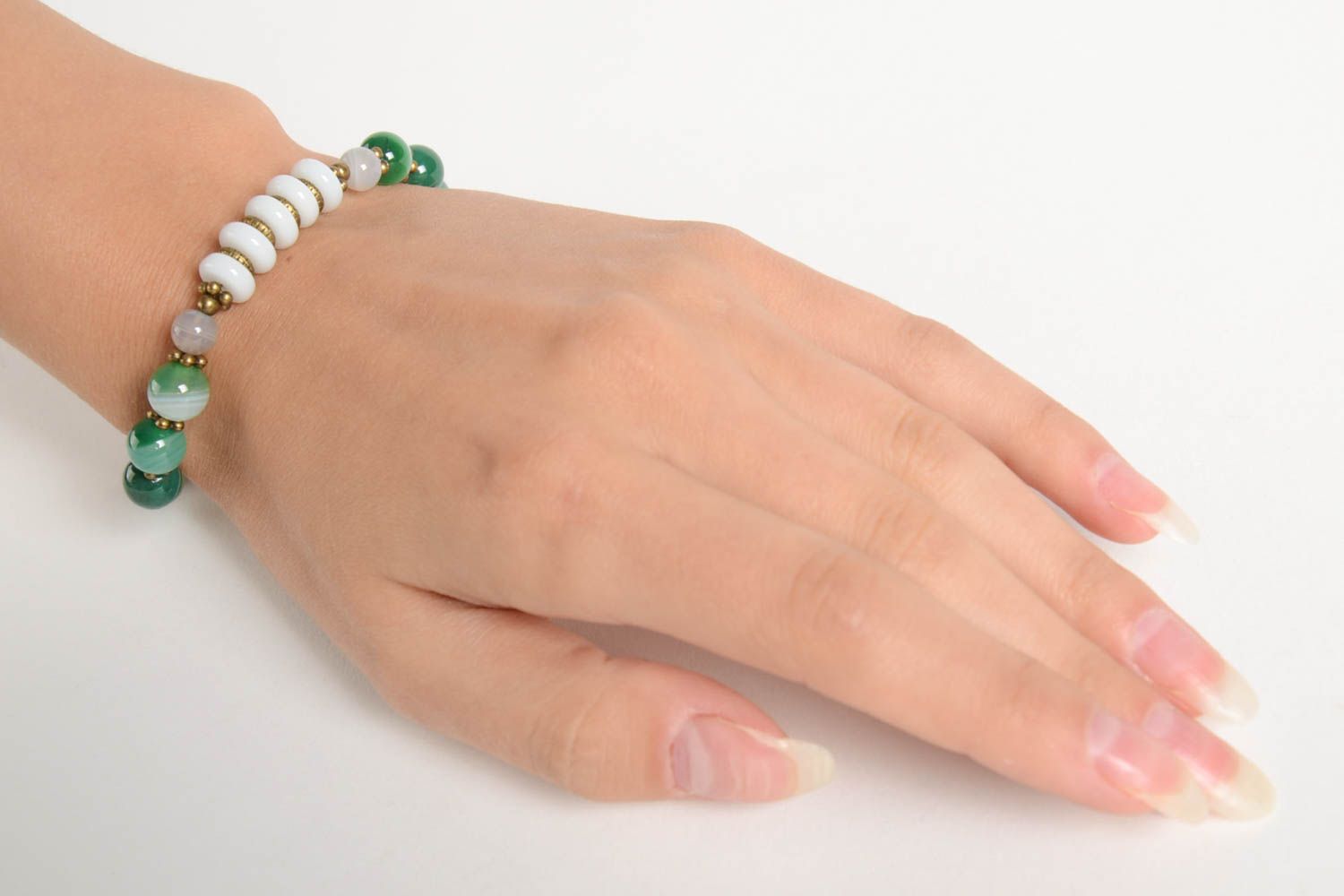 Bracelet pierres naturelles Bijou fait main vert gris Accessoire femme photo 2