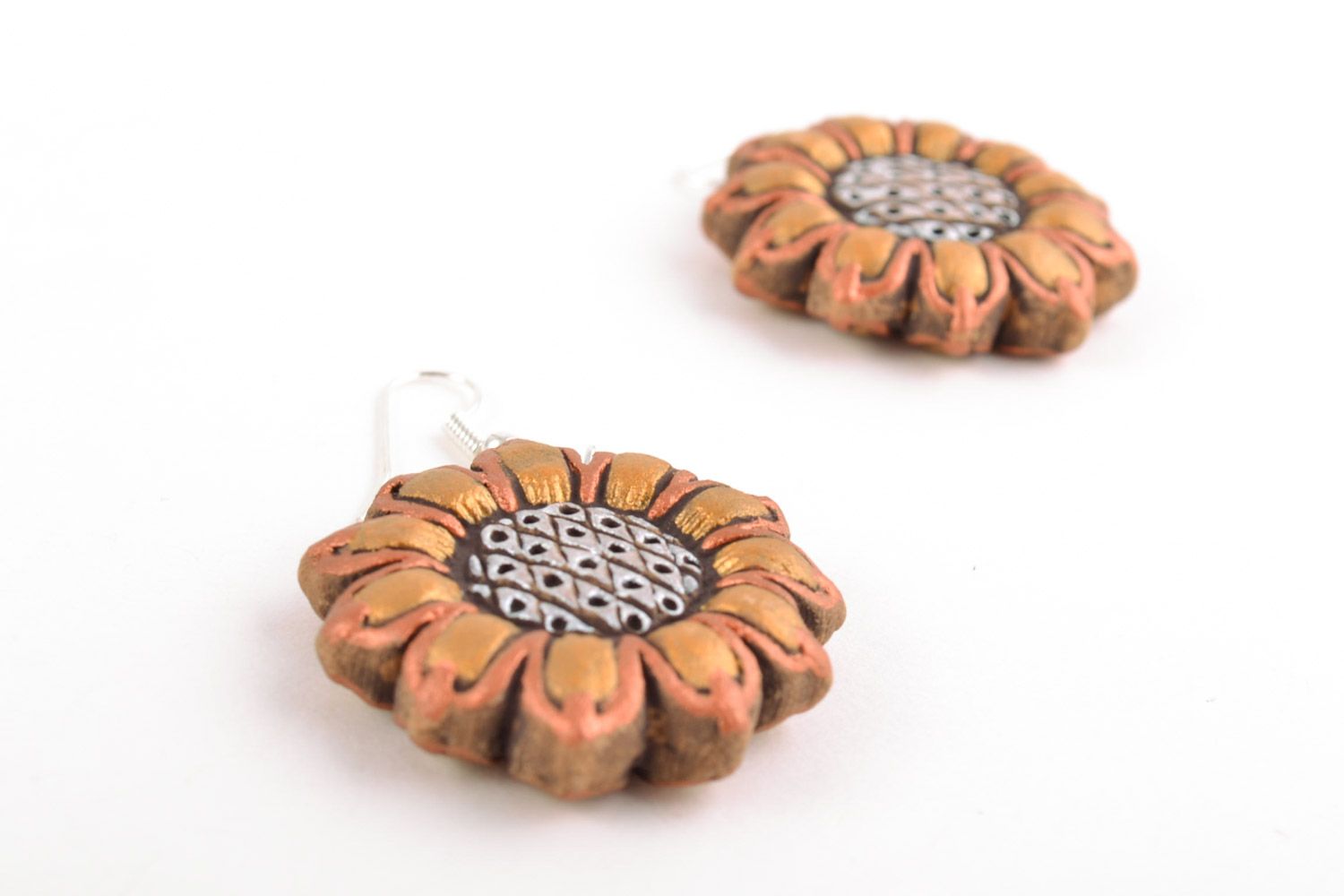 Handmade round clay flower earrings in the shape of sunflowers painted with acrylics photo 3