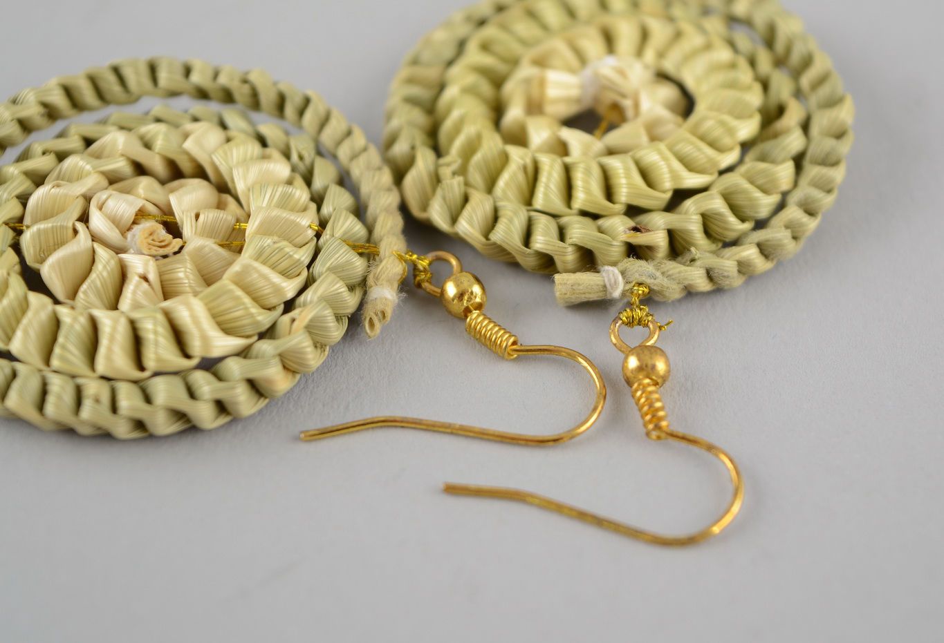 Earrings made ​​of straw photo 1