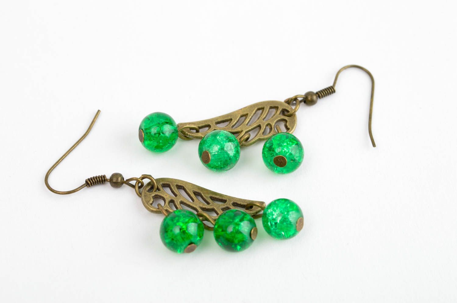 Серьги ручной работы модные серьги зеленые красивые длинные сережки из стекла фото 3