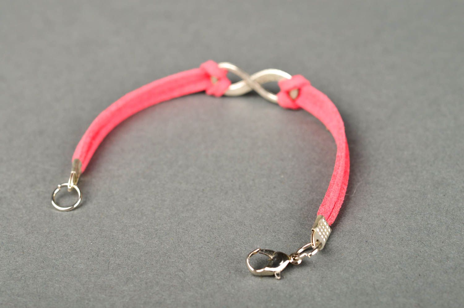Bracelet en daim rose Bijou fait main avec symbole infini Cadeau pour femme photo 3