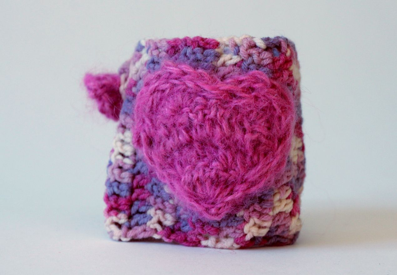 Woolen cup cloth photo 1
