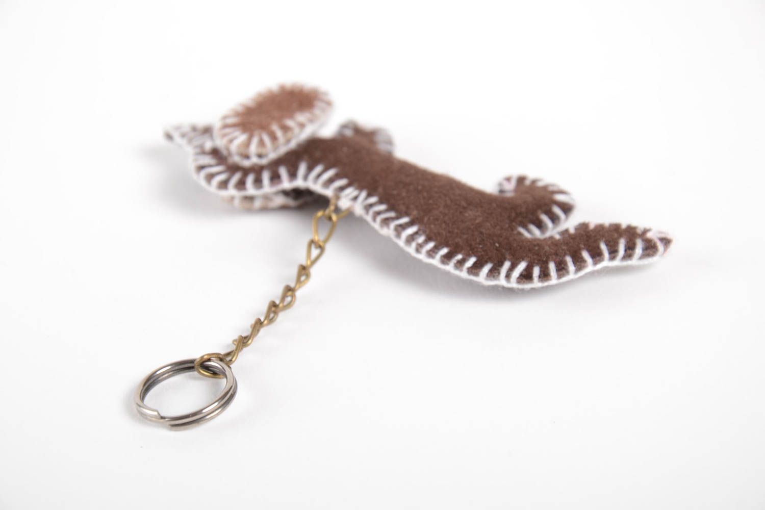 Porte-clés chien fait main en daim marron accessoire original et mignon photo 3