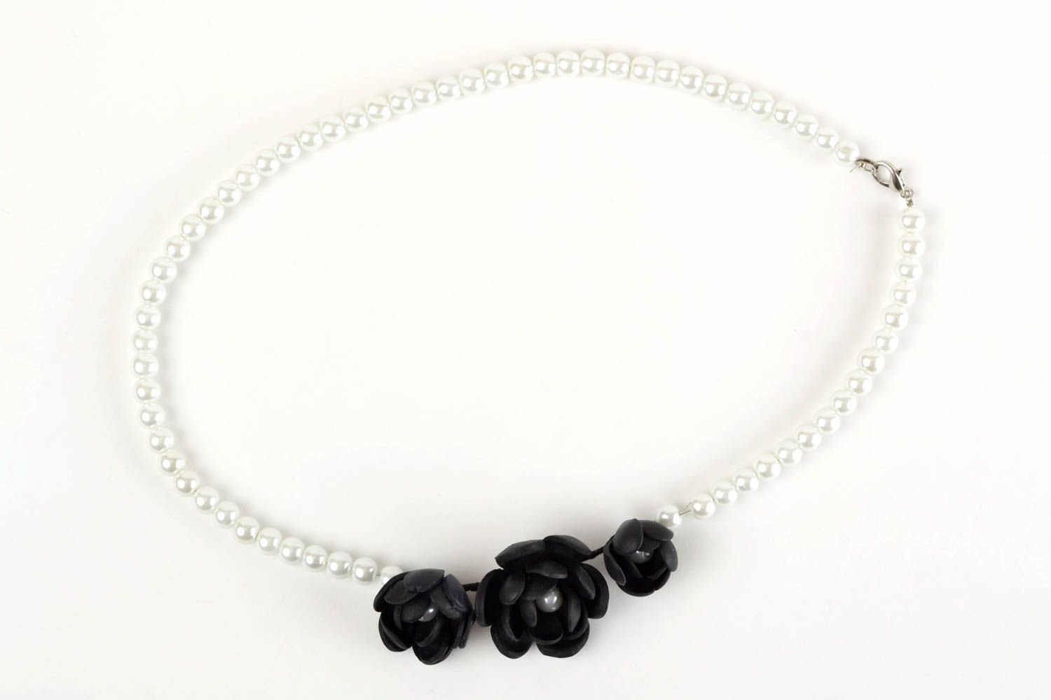 Collier perles fantaisie Bijou fait main blanc et noir Accessoire femme photo 3