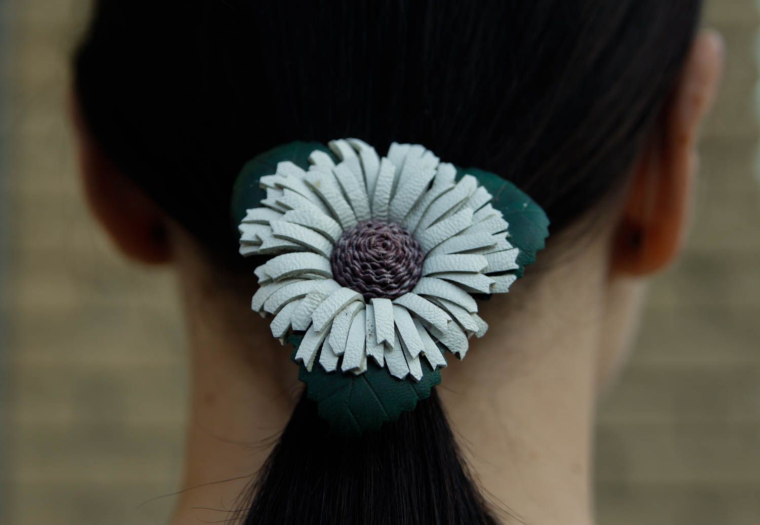Girls hair accessories hair tie handmade leather goods flower jewelry cool gifts photo 2