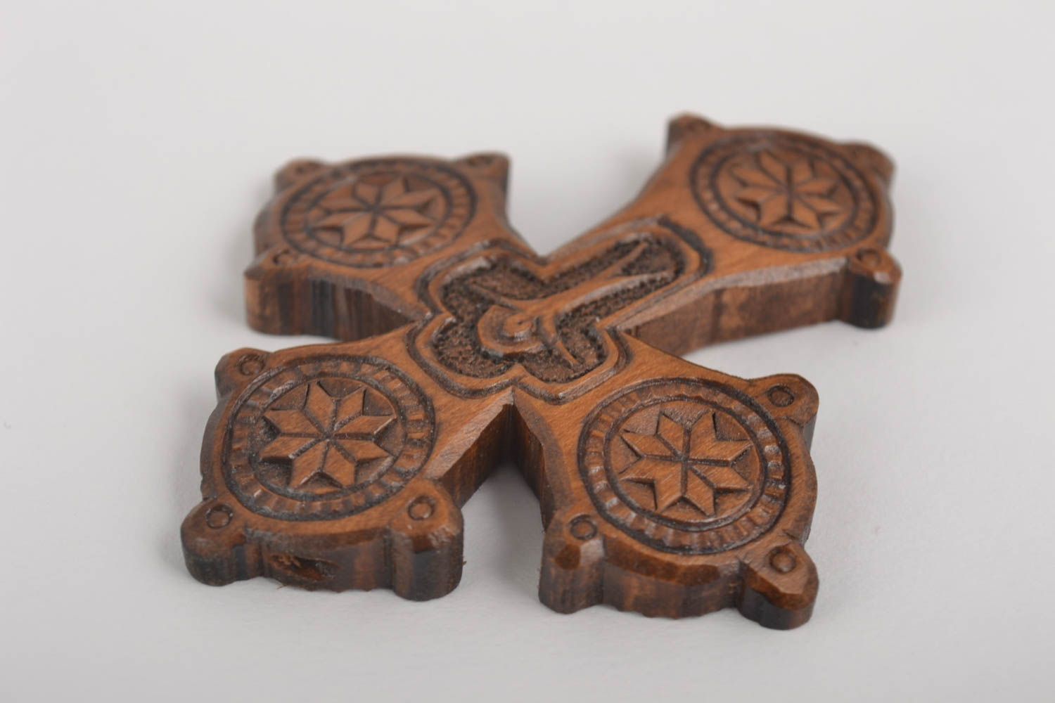 Handmade Kreuz aus Holz Damen Schmuck Holzkreuz Anhänger mit Kruzifix grell toll foto 3