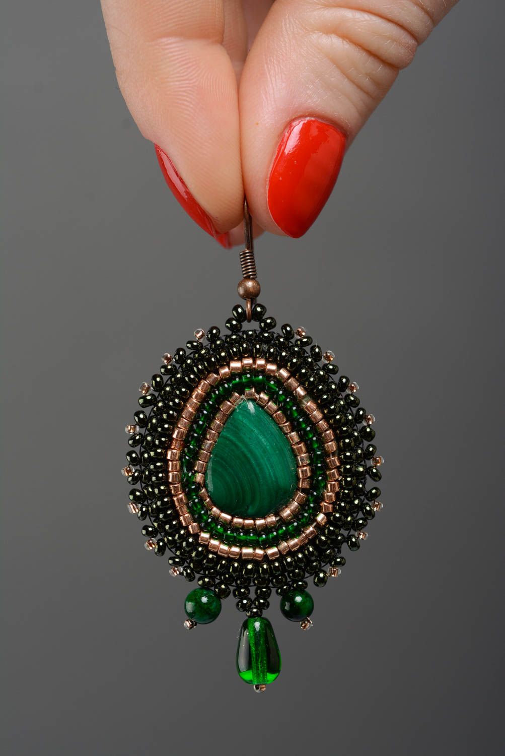 Boucles d'oreilles en perles de rocaille et malachite vertes faites main femme photo 3