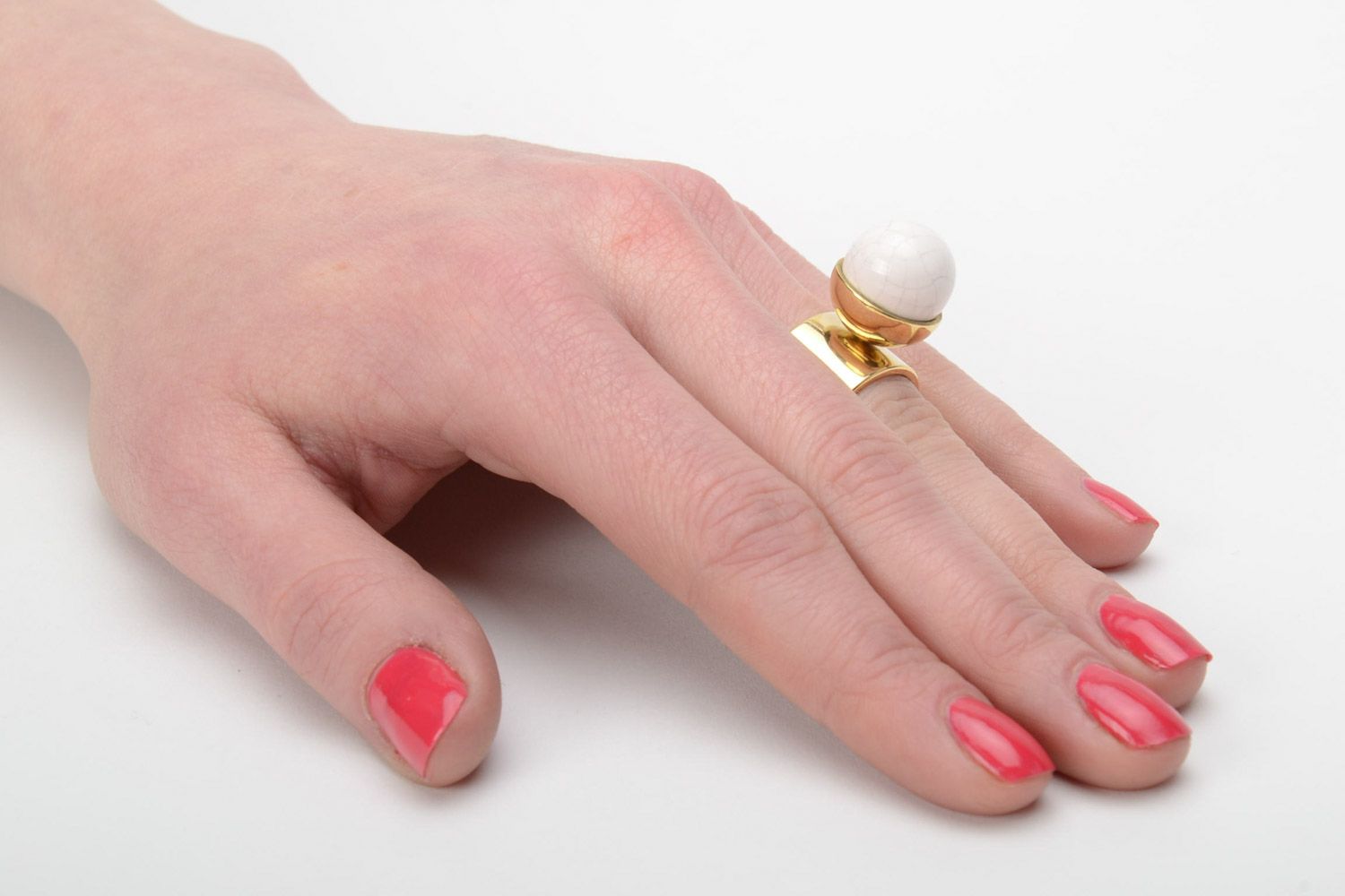 Незамкнутое кольцо с фаянсом лаконичного дизайна бижутерия ручной работы фото 5