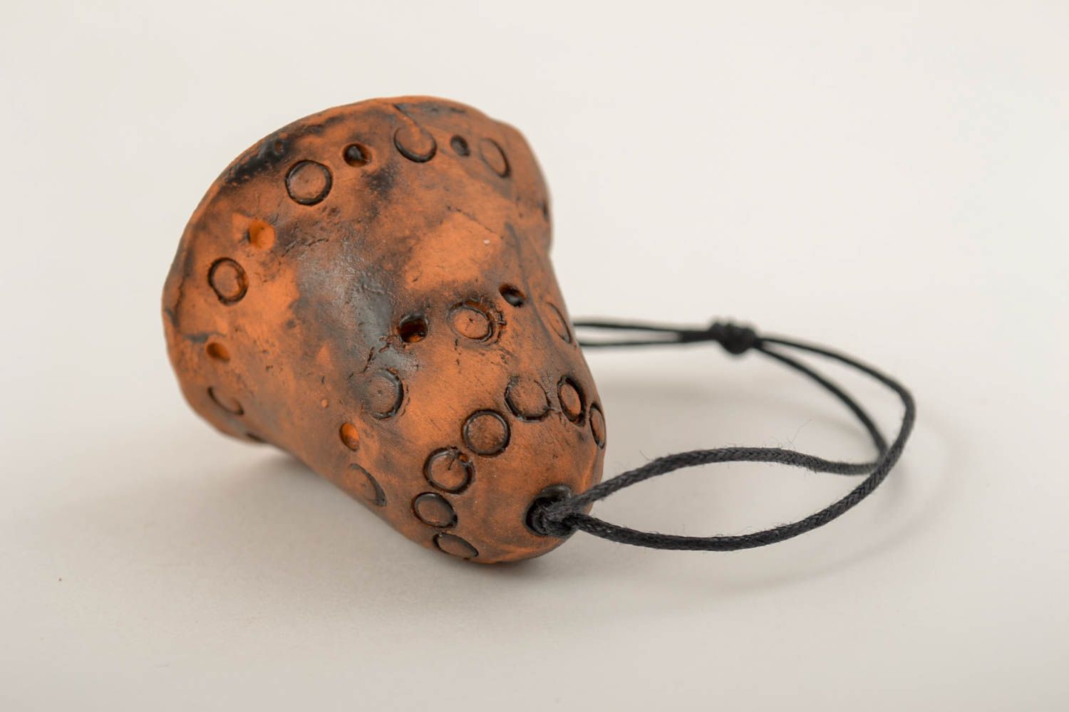 Колокольчик из глины колокольчик хэнд мейд керамический колокольчик со шнурком фото 5