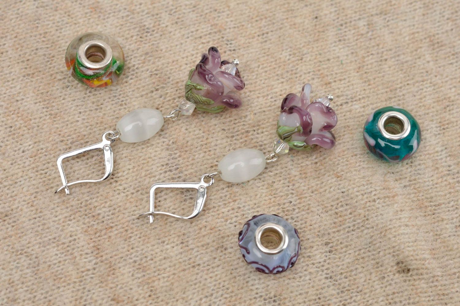 Handmade Glas Ohrringe Accessoire für Frauen Damen Schmuck kleine schöne Blumen foto 1